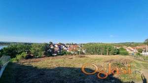 Odličan plac u Banoštoru sa pogledom na Dunav